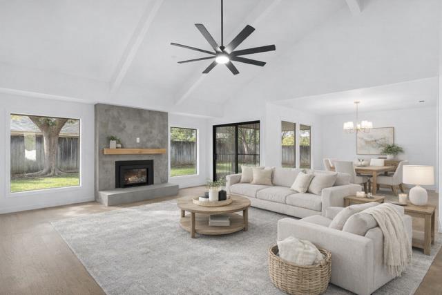 1095 W Sierra Ave, Fresno, CA 93711