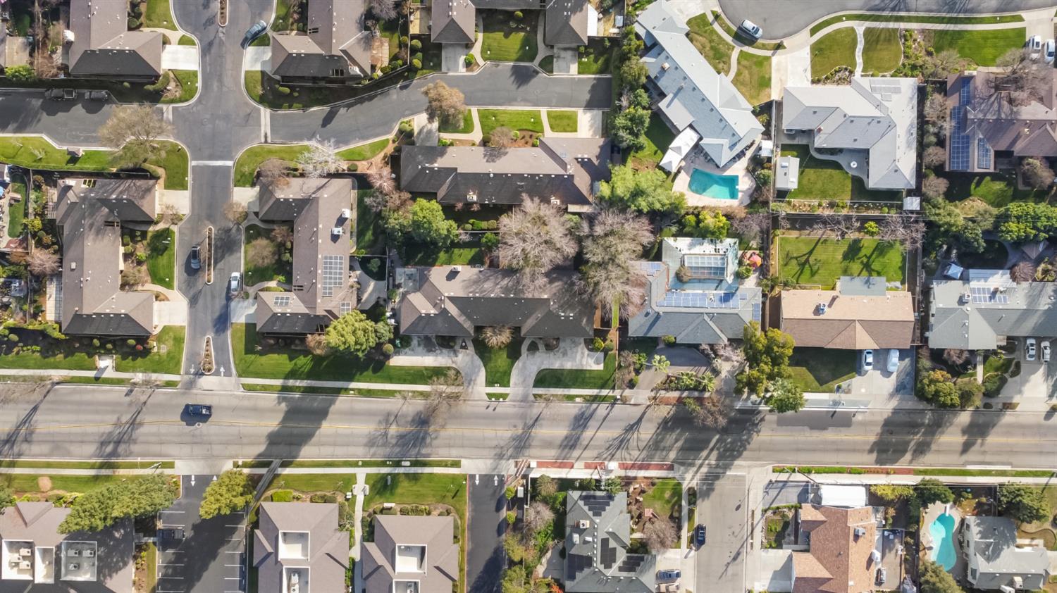 1095 W Sierra Ave, Fresno, CA 93711
