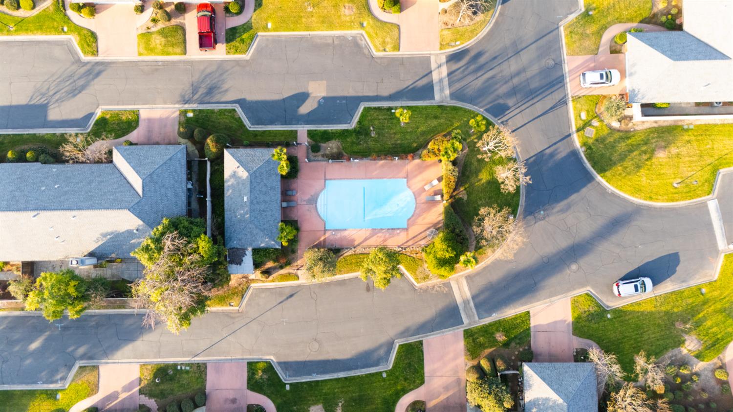 1095 W Sierra Ave, Fresno, CA 93711