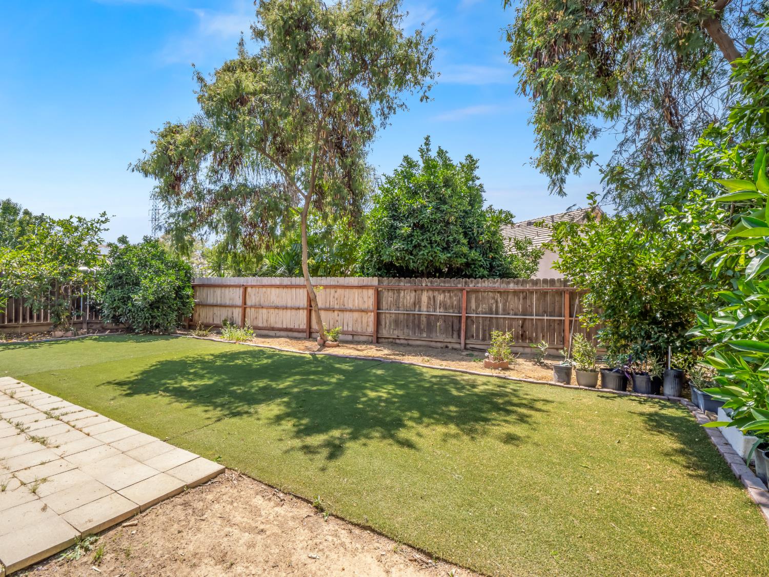 6249 W Dovewood Ln, Fresno, CA 93723