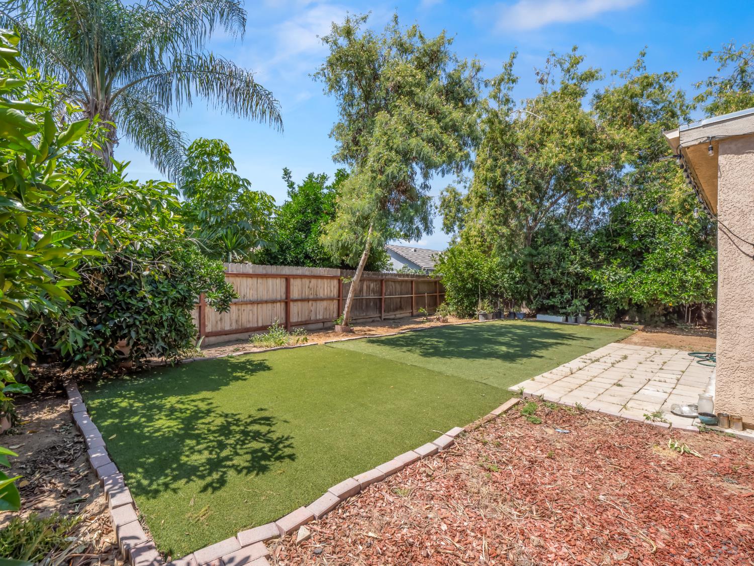 6249 W Dovewood Ln, Fresno, CA 93723