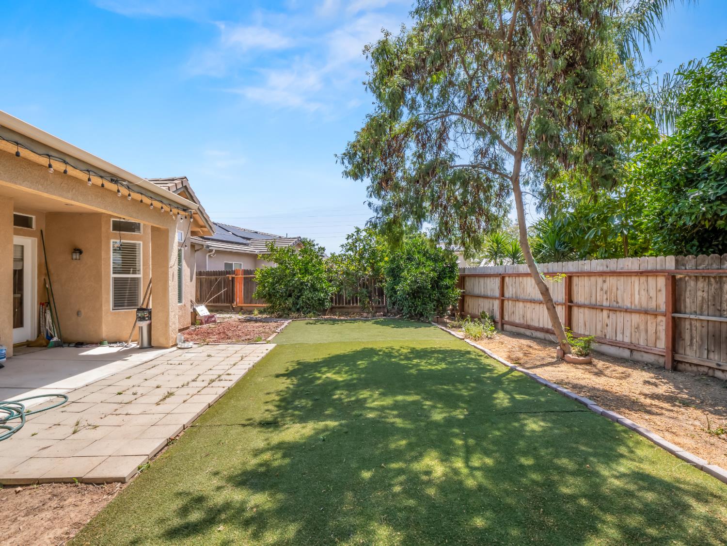 6249 W Dovewood Ln, Fresno, CA 93723