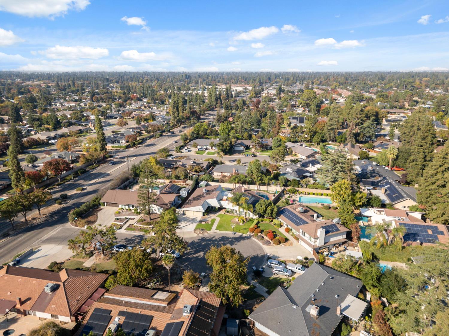 2778 W Robinwood Ln, Fresno, CA 93711