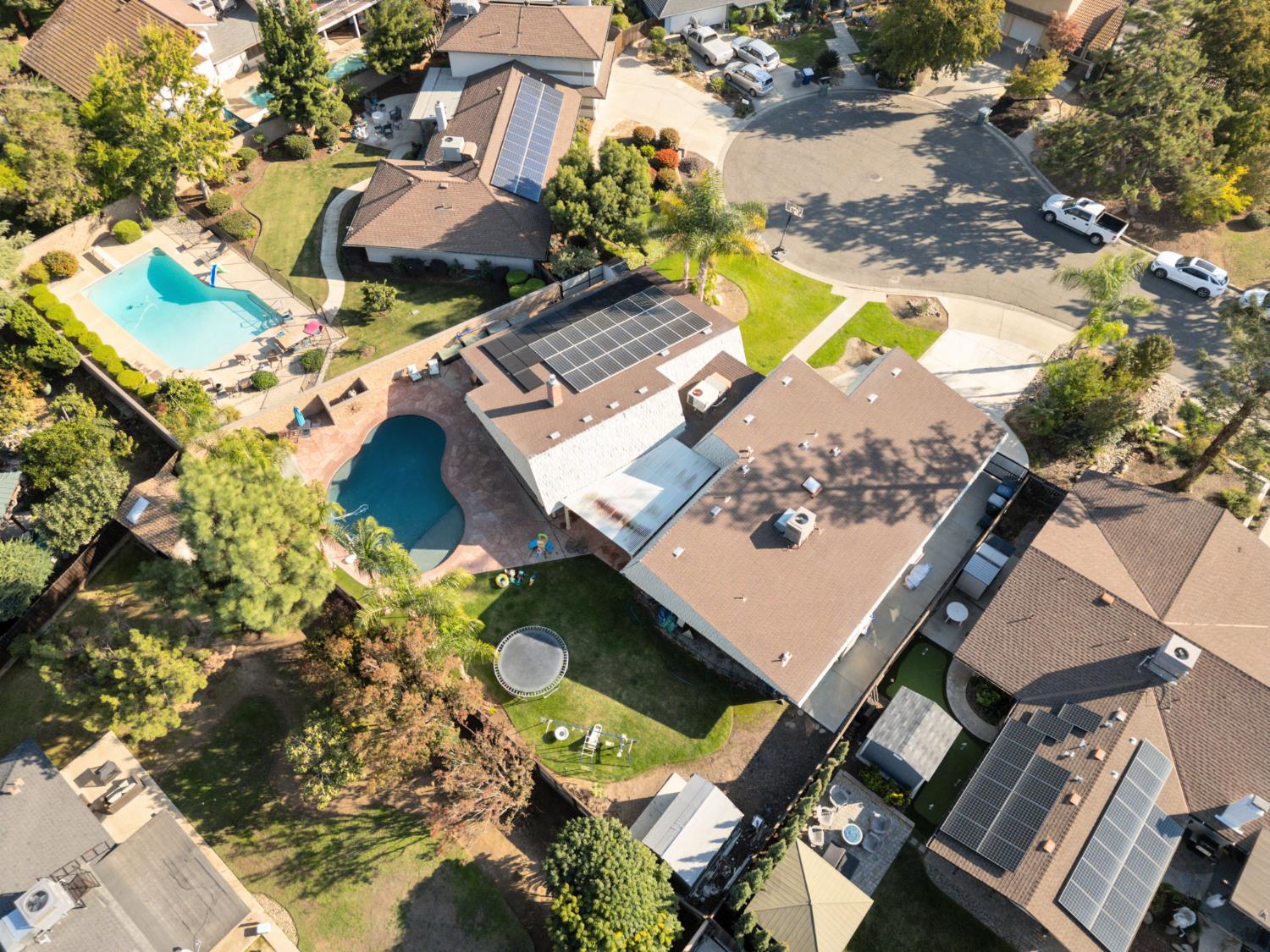 2778 W Robinwood Ln, Fresno, CA 93711