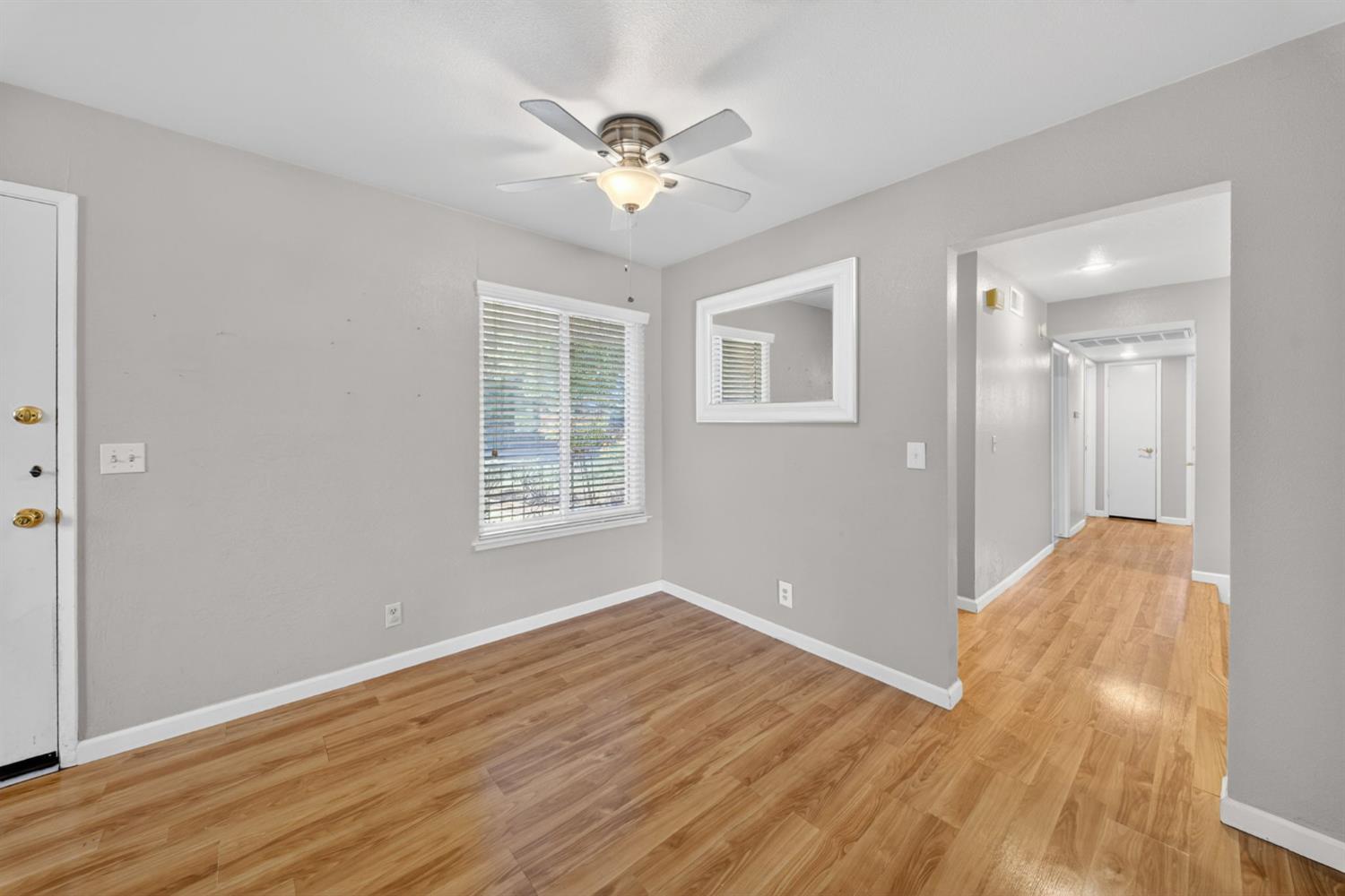 1091 Stanford Ave, Clovis, CA 93611