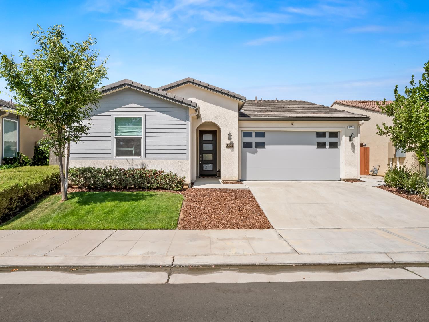 3322 Hermosa Ave, Clovis, CA 93619