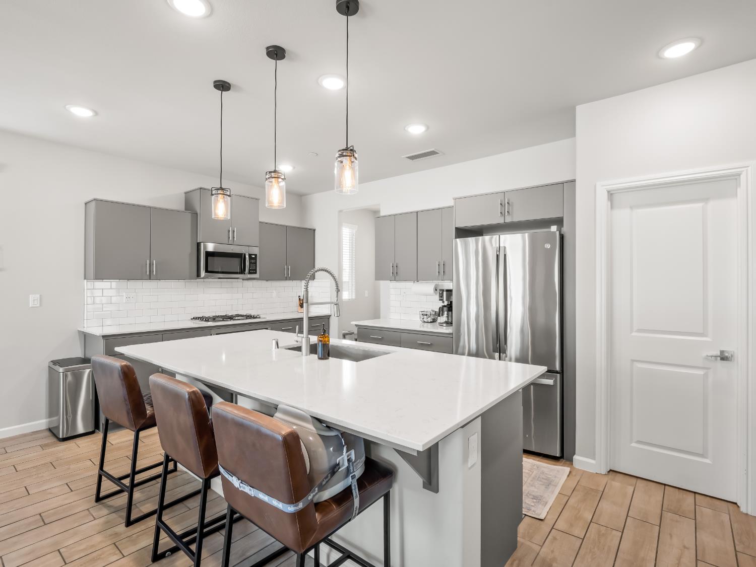 3322 Hermosa Ave, Clovis, CA 93619