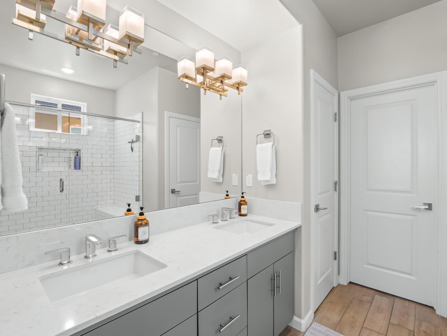 3322 Hermosa Ave, Clovis, CA 93619