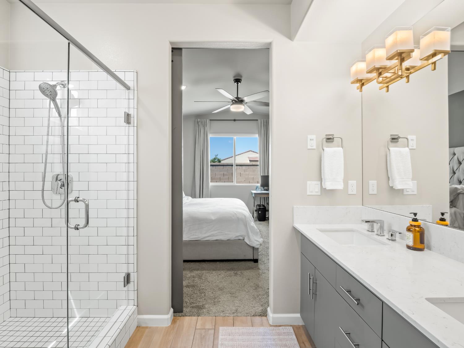 3322 Hermosa Ave, Clovis, CA 93619