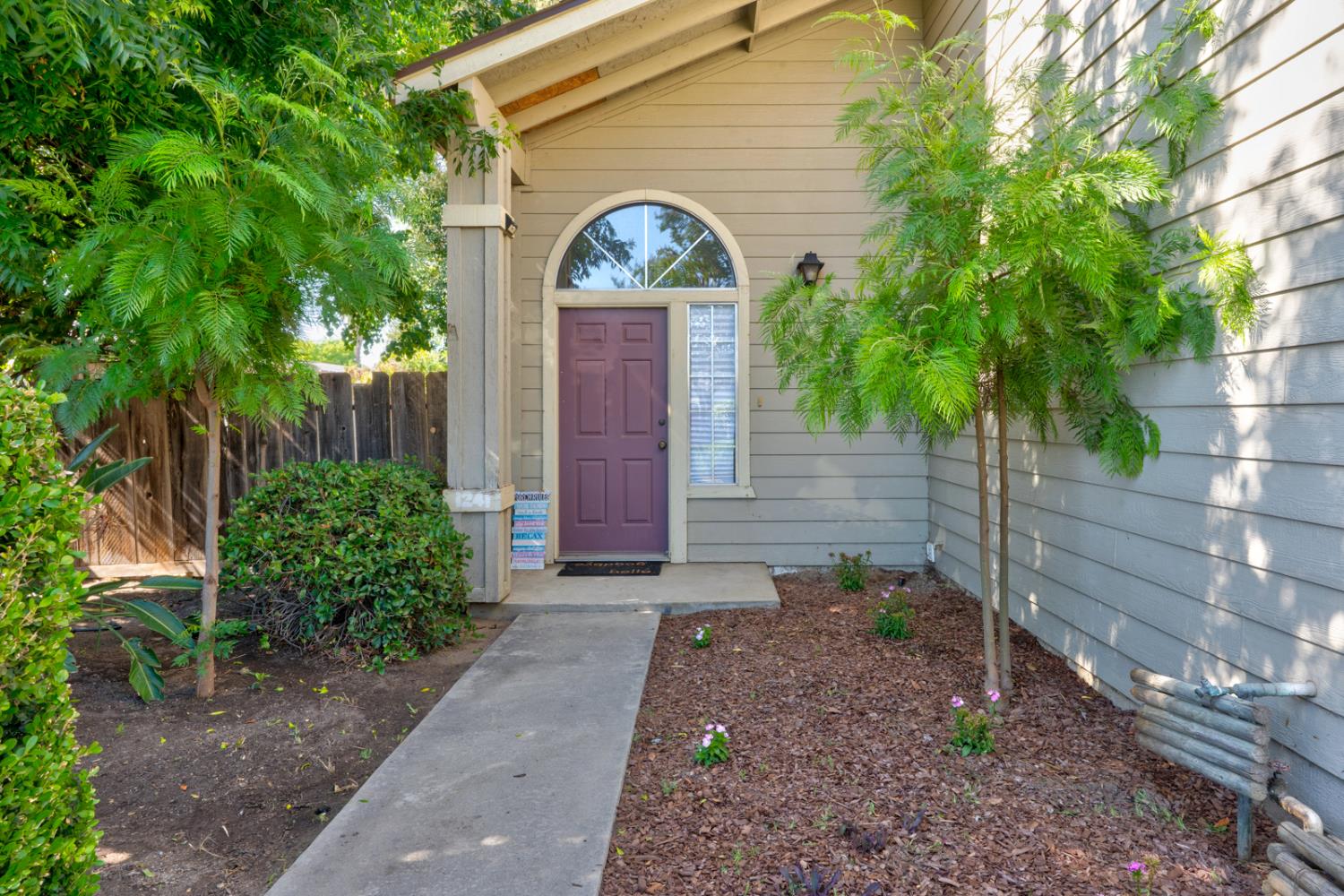 1241 Warkentin St, Kingsburg, CA 93631