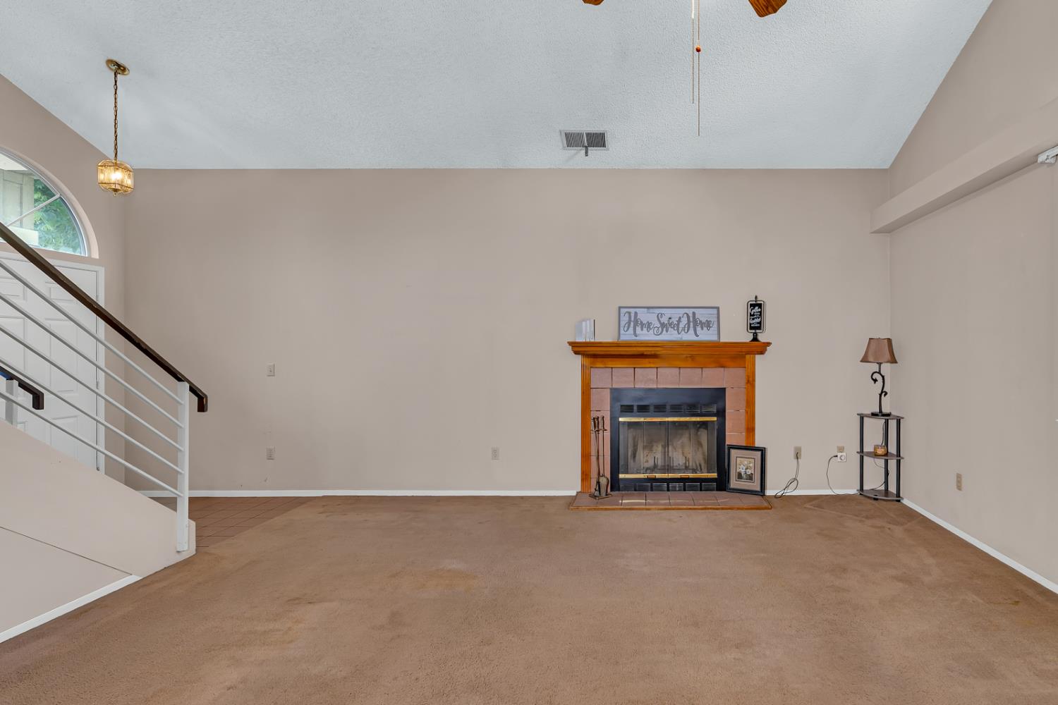 1241 Warkentin St, Kingsburg, CA 93631