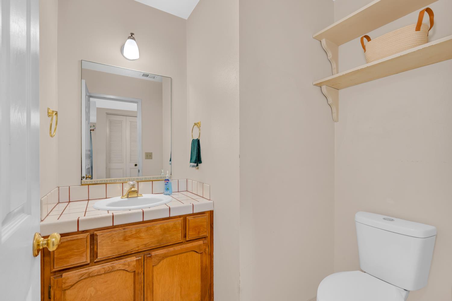 1241 Warkentin St, Kingsburg, CA 93631