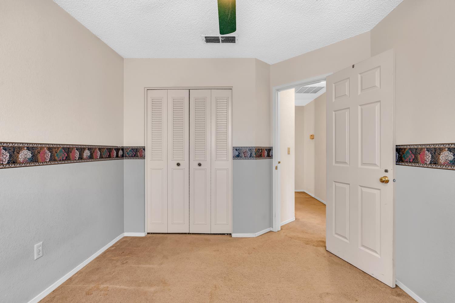 1241 Warkentin St, Kingsburg, CA 93631