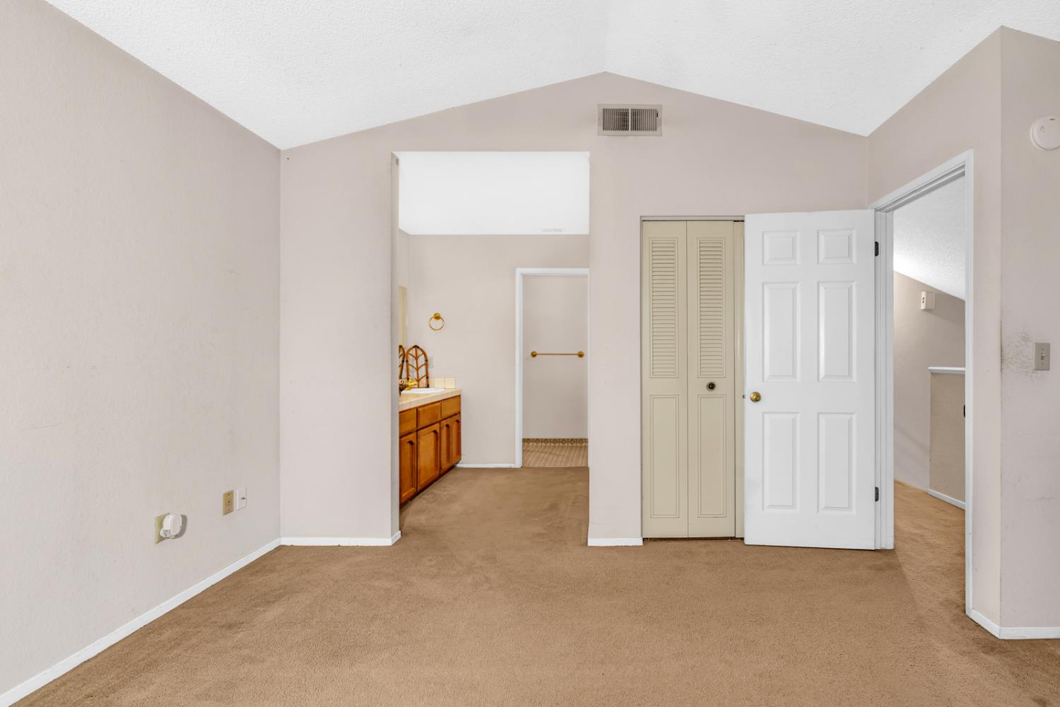 1241 Warkentin St, Kingsburg, CA 93631
