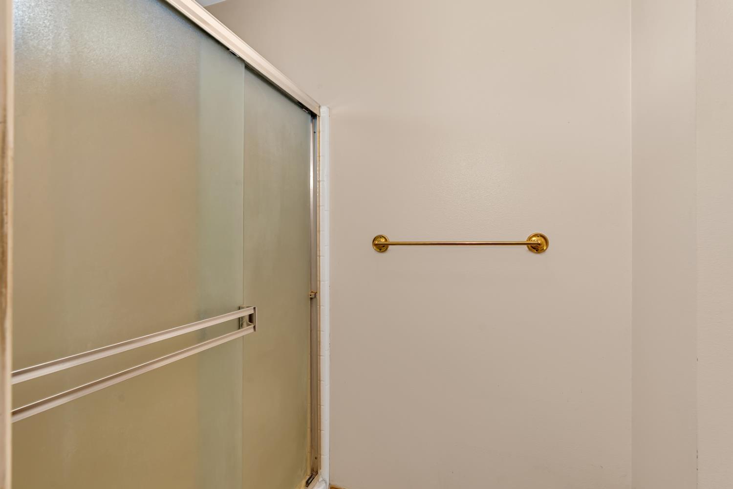 1241 Warkentin St, Kingsburg, CA 93631