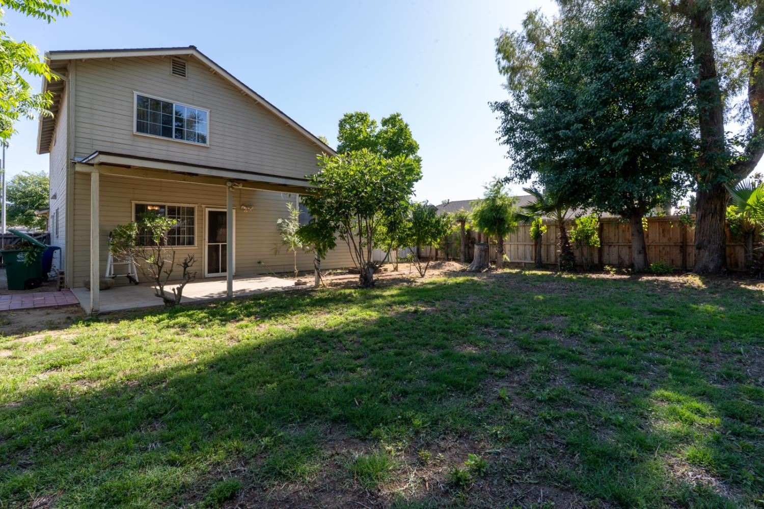1241 Warkentin St, Kingsburg, CA 93631
