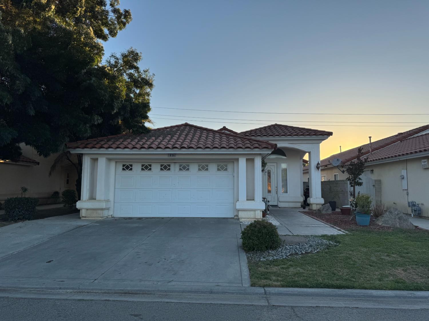 1656 Camino Ln, Madera, CA 93637