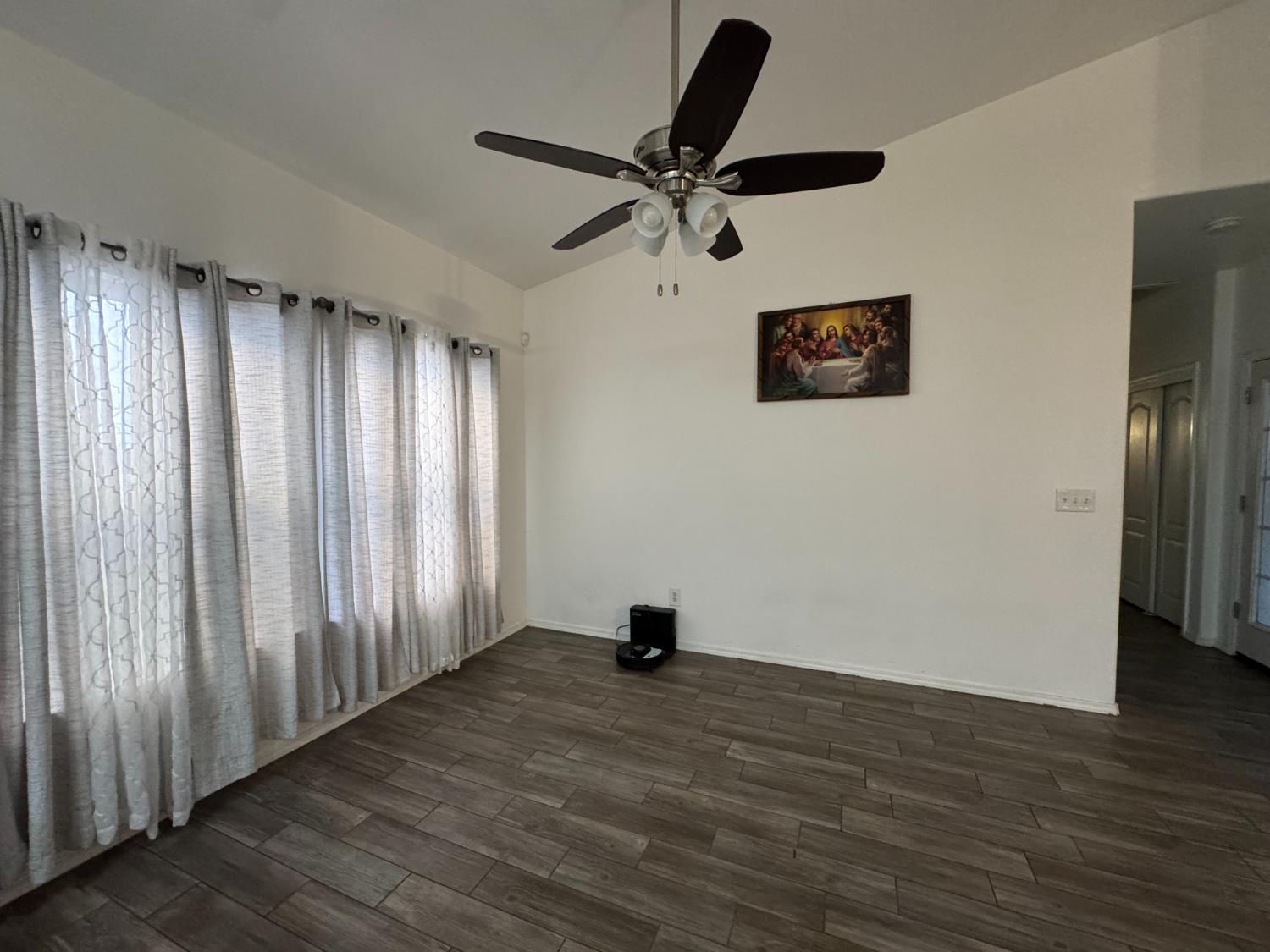 1656 Camino Ln, Madera, CA 93637