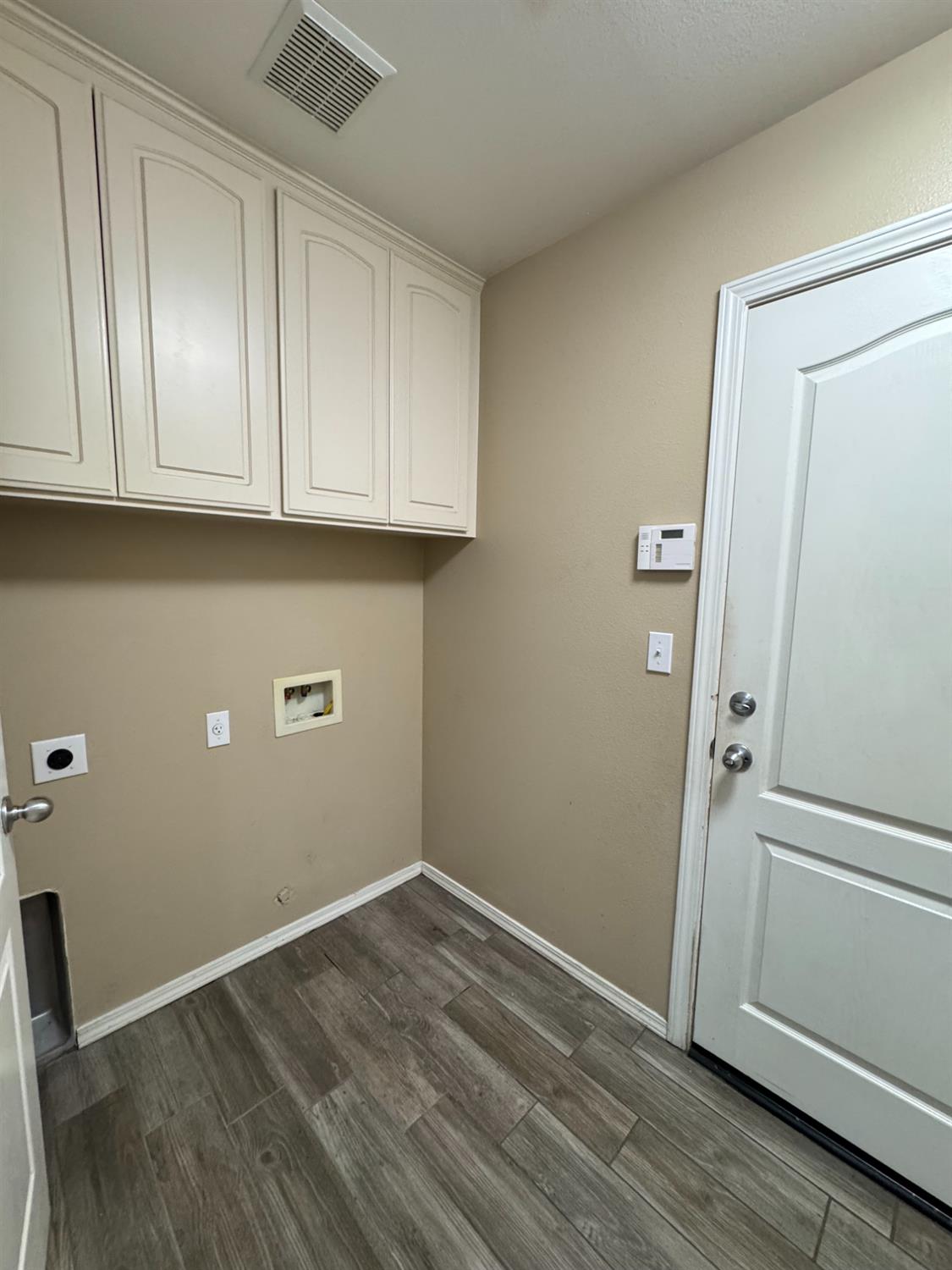 1656 Camino Ln, Madera, CA 93637