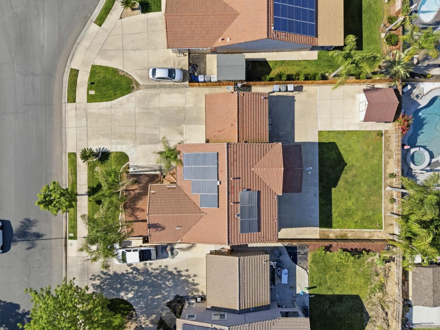 1406 Lily Ave, Sanger, CA 93657