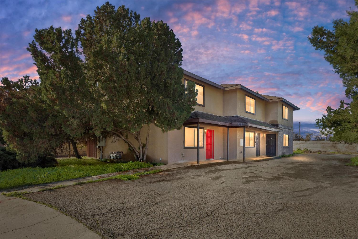 1081 Stonegate Cove Dr, Porterville, CA 93257