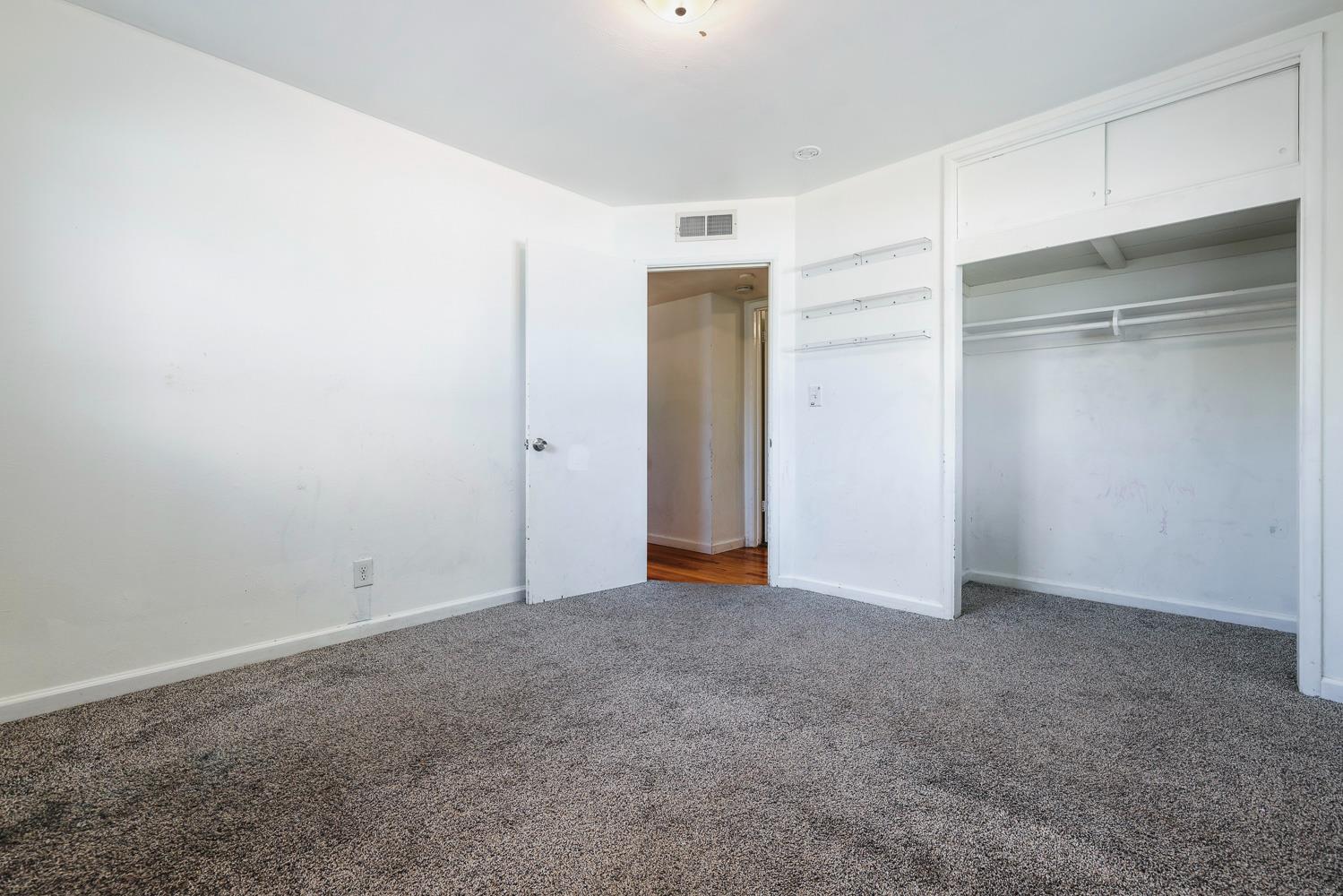 3913 E Fountain Way, Fresno, CA 93726