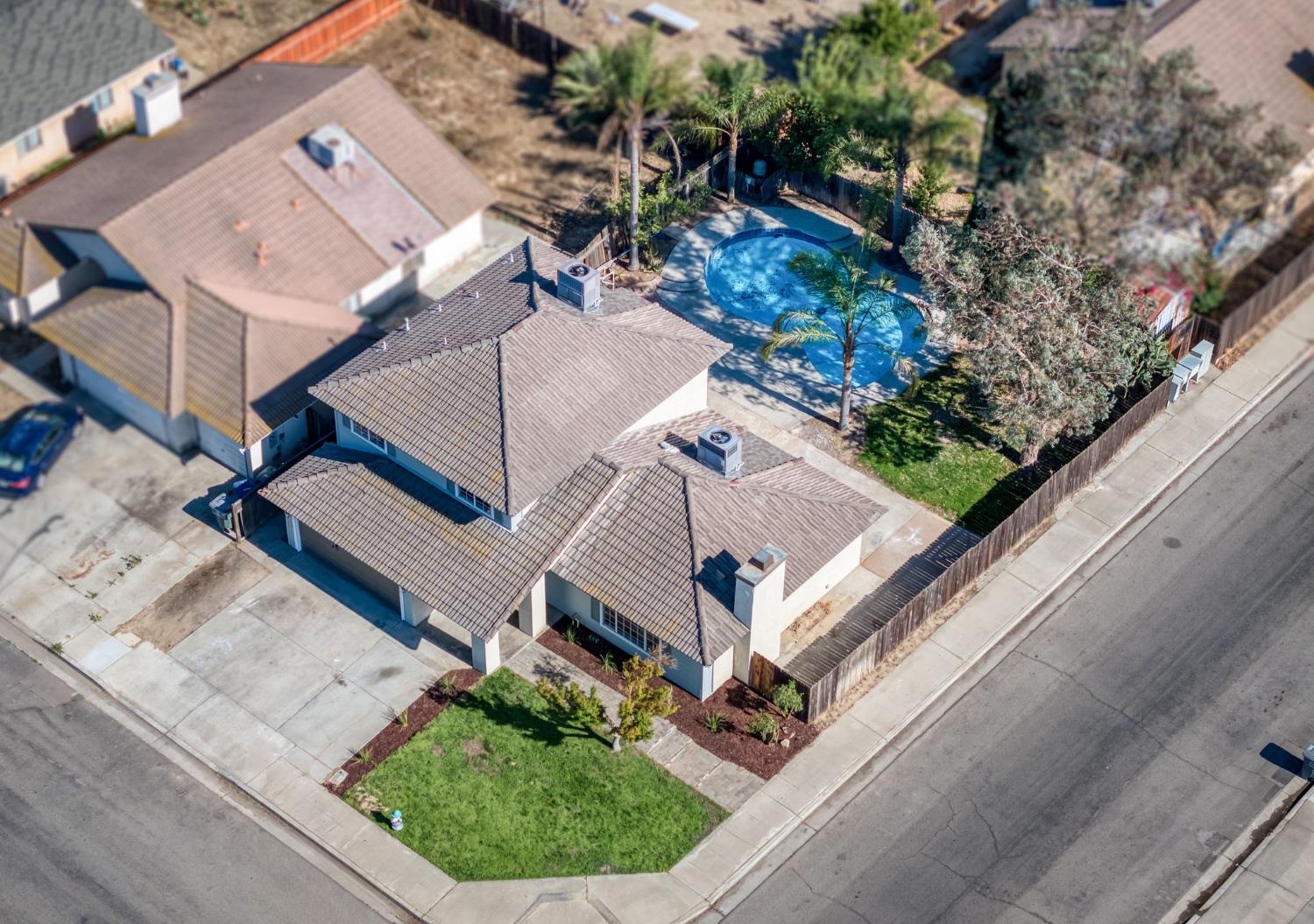 2929 W Sinclair St, Caruthers, CA 93609