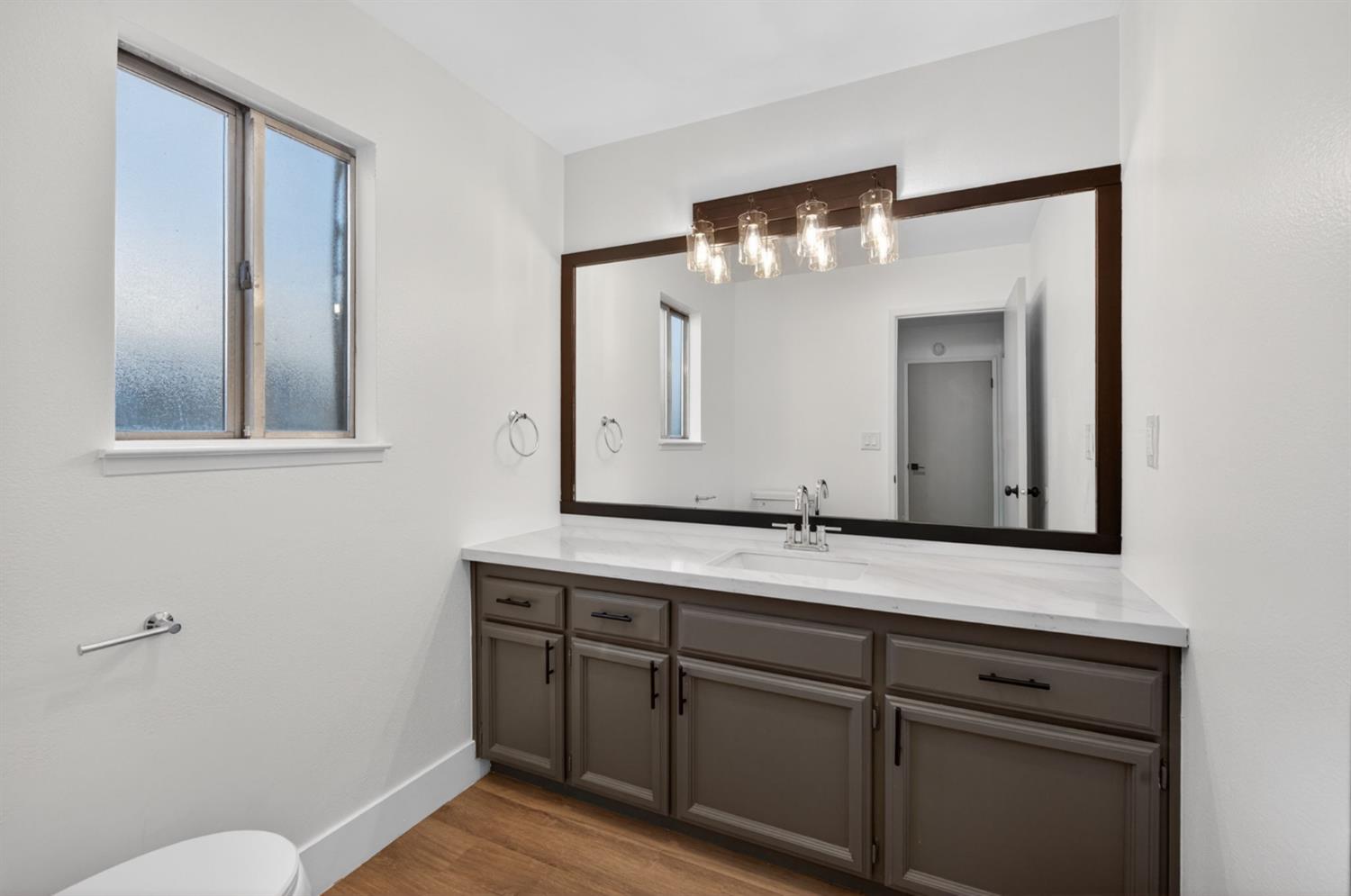 2929 W Sinclair St, Caruthers, CA 93609