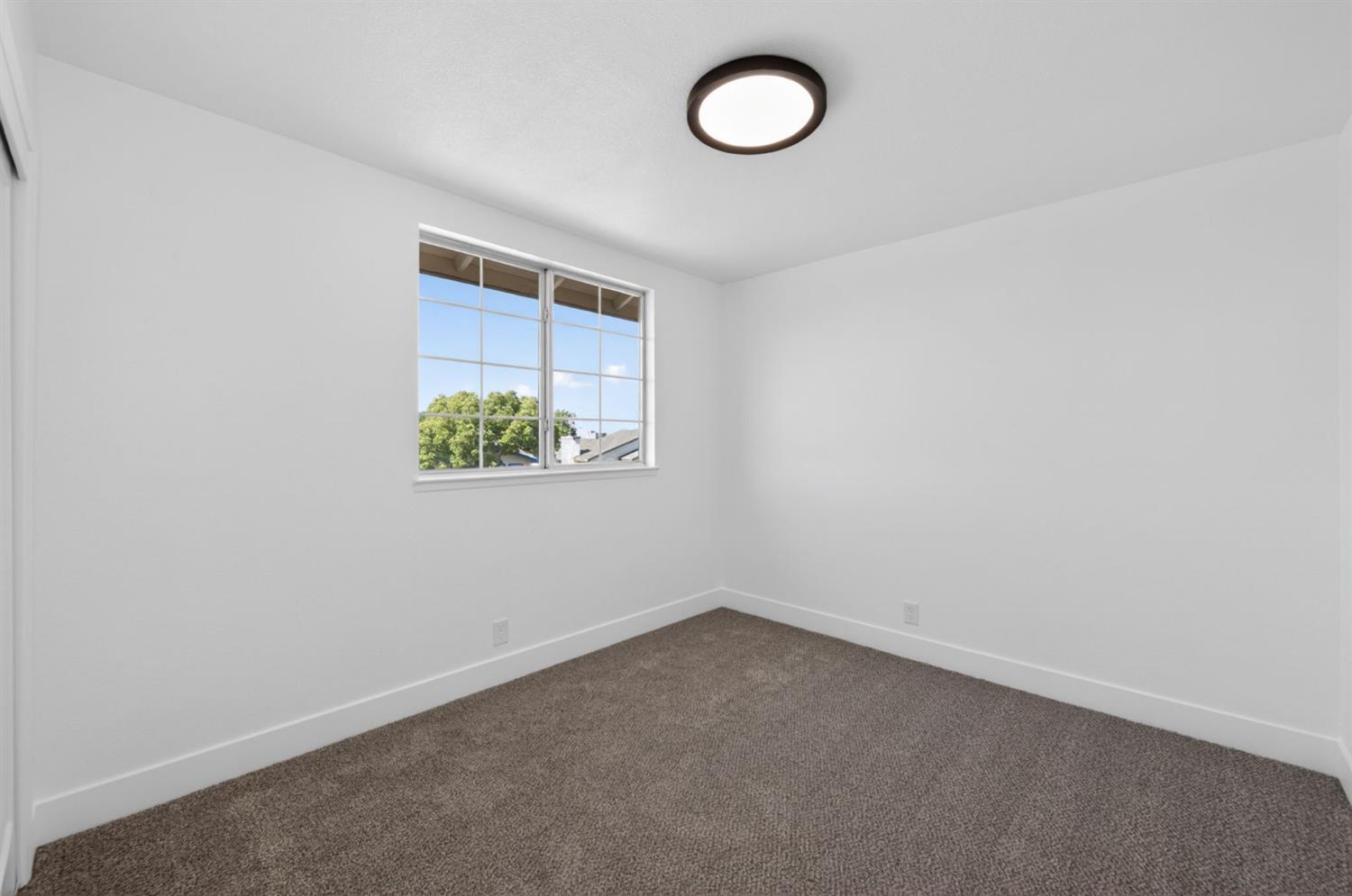 2929 W Sinclair St, Caruthers, CA 93609