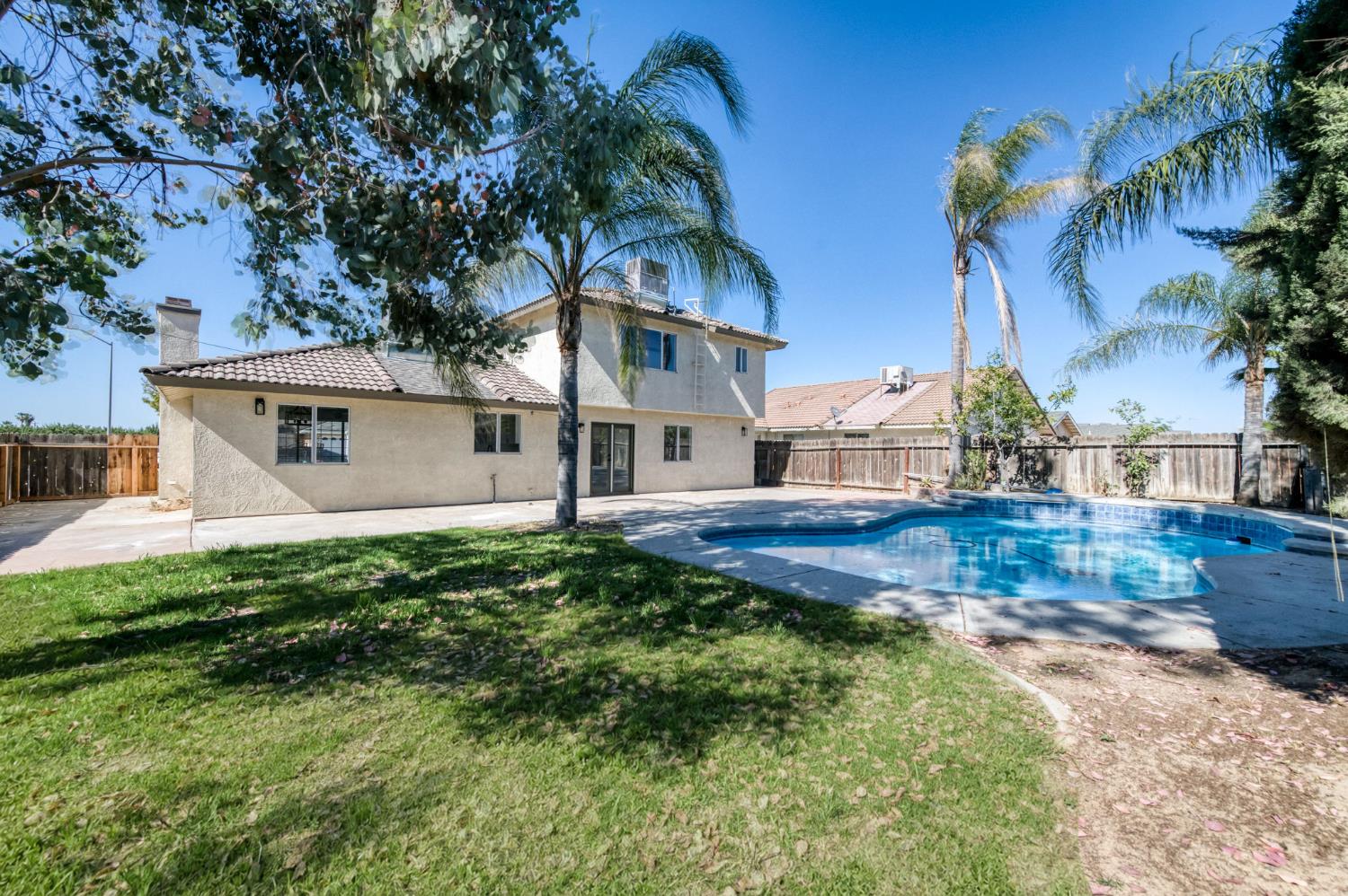 2929 W Sinclair St, Caruthers, CA 93609