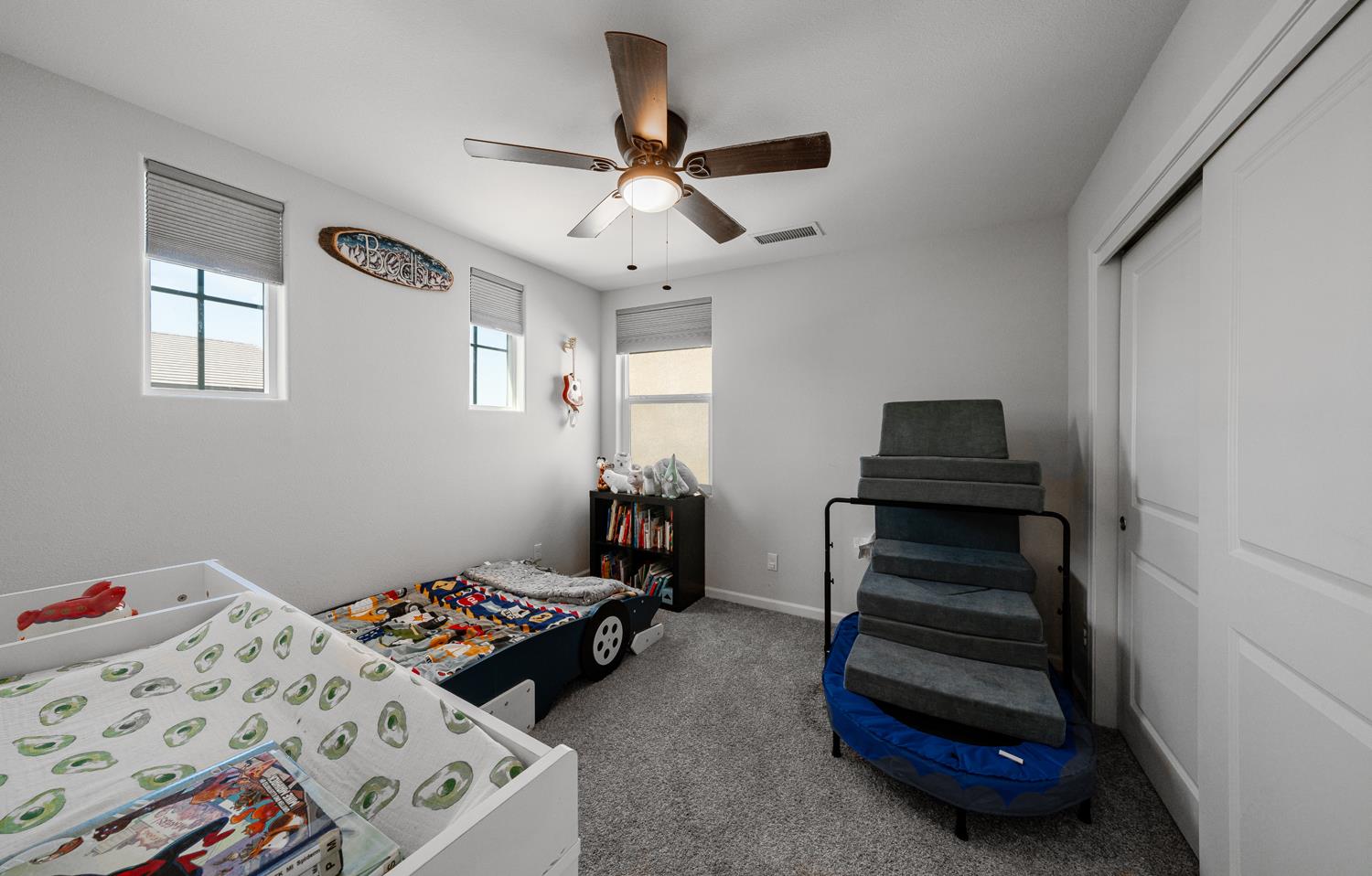 989 Moran Rd W, Madera, CA 93636