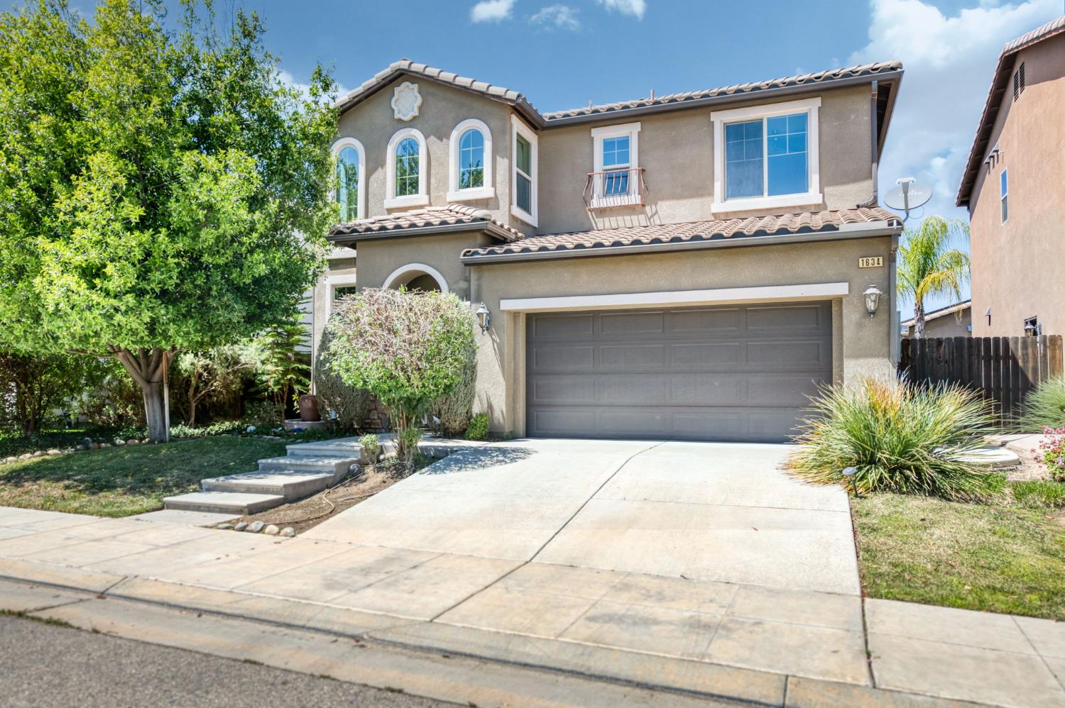 1634 E Autumn Sage Ave, Fresno, CA 93730