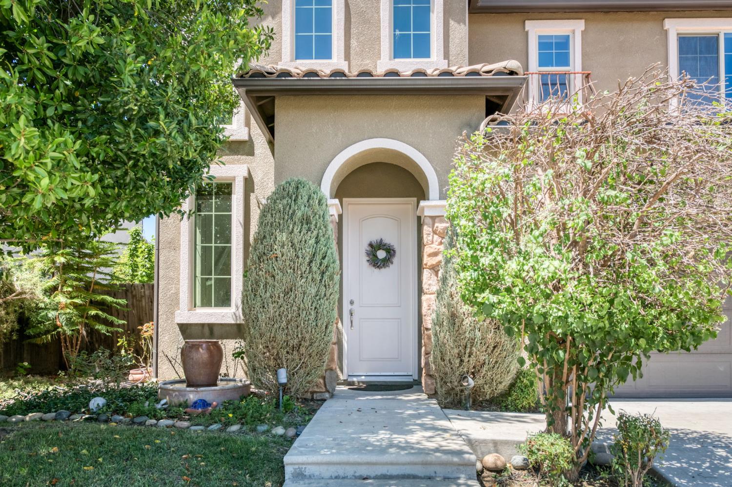 1634 E Autumn Sage Ave, Fresno, CA 93730