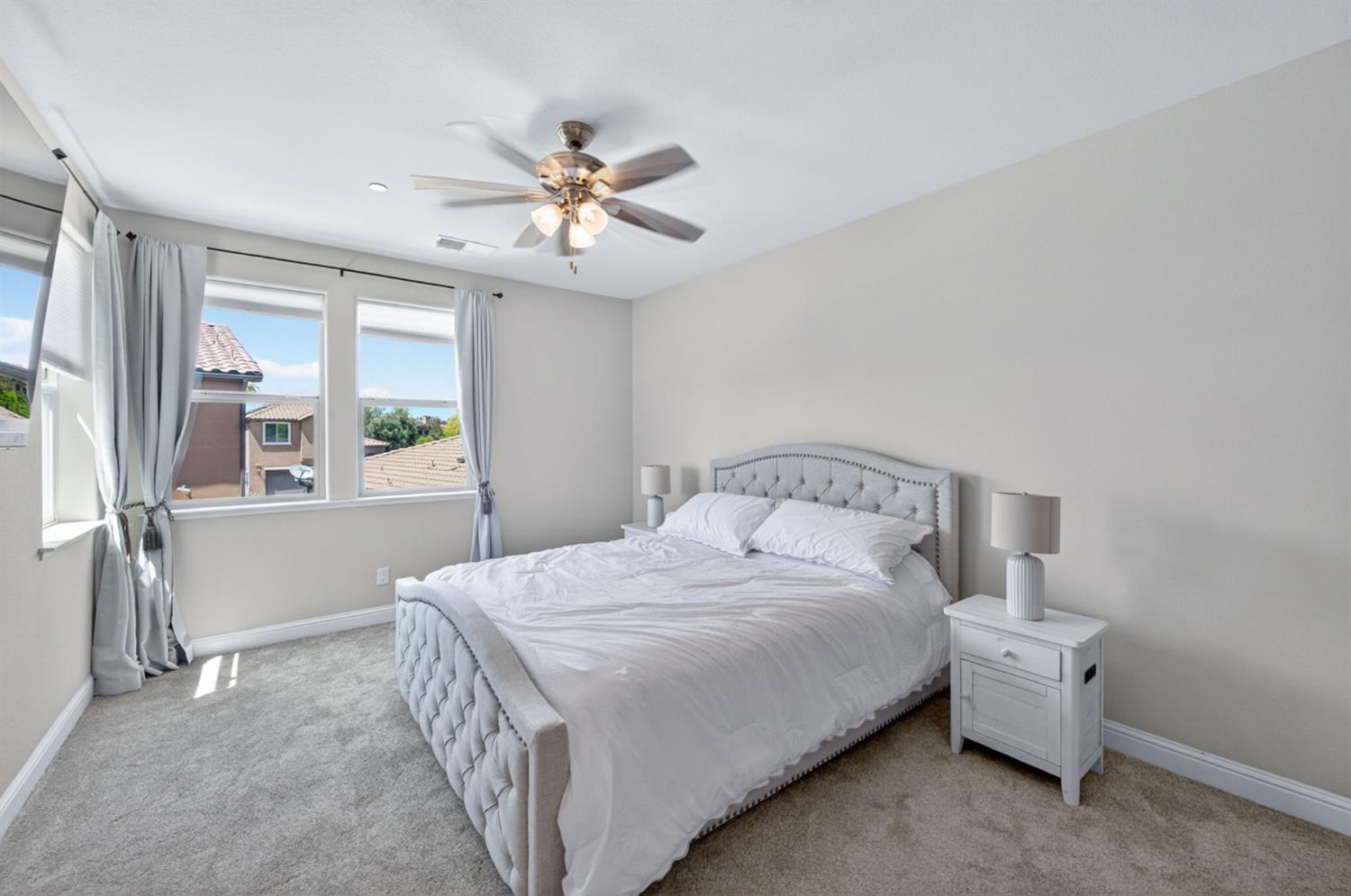 1634 E Autumn Sage Ave, Fresno, CA 93730