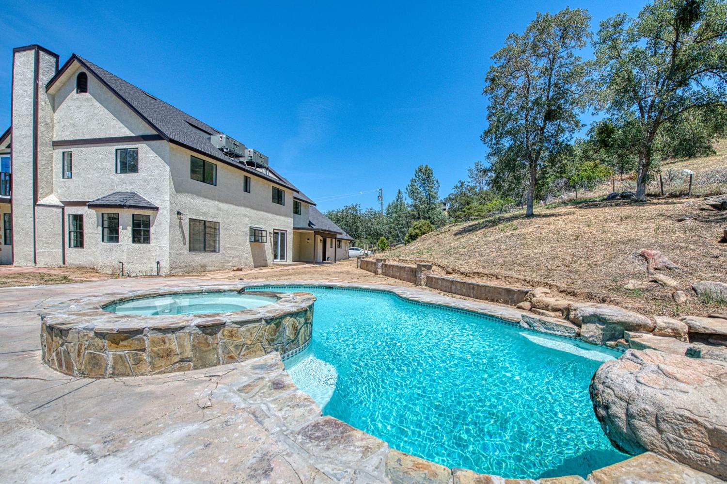 43326 Seminole Ct, Coarsegold, CA 93614