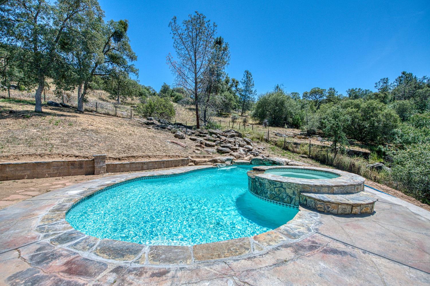 43326 Seminole Ct, Coarsegold, CA 93614
