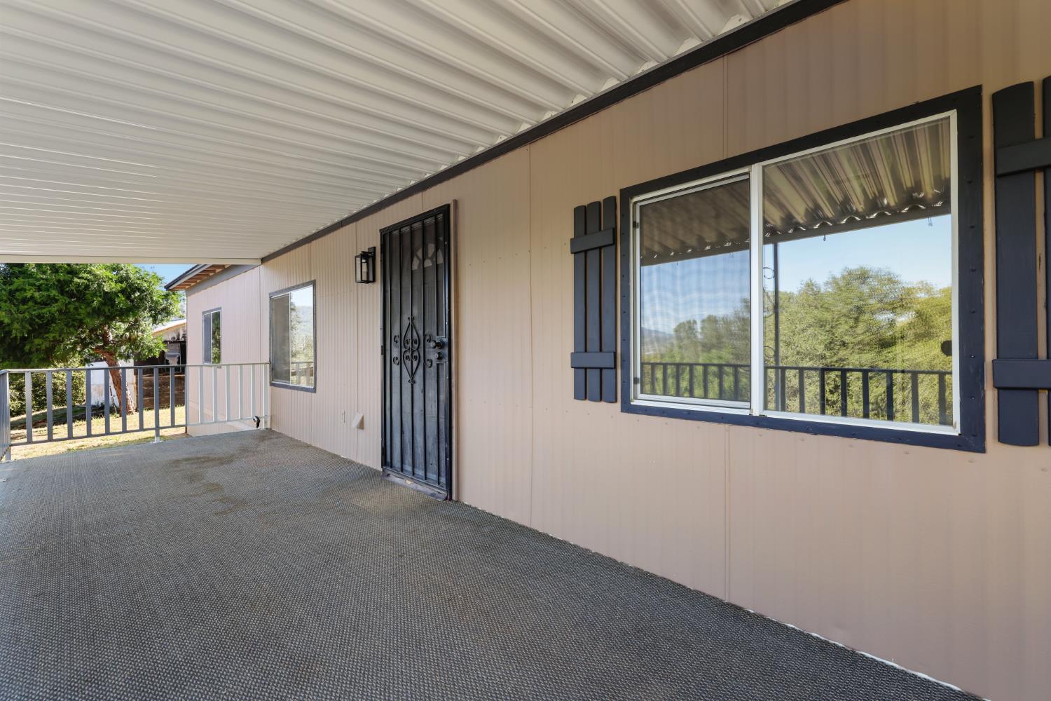 50707 Critter Creek Ln, Oakhurst, CA 93644