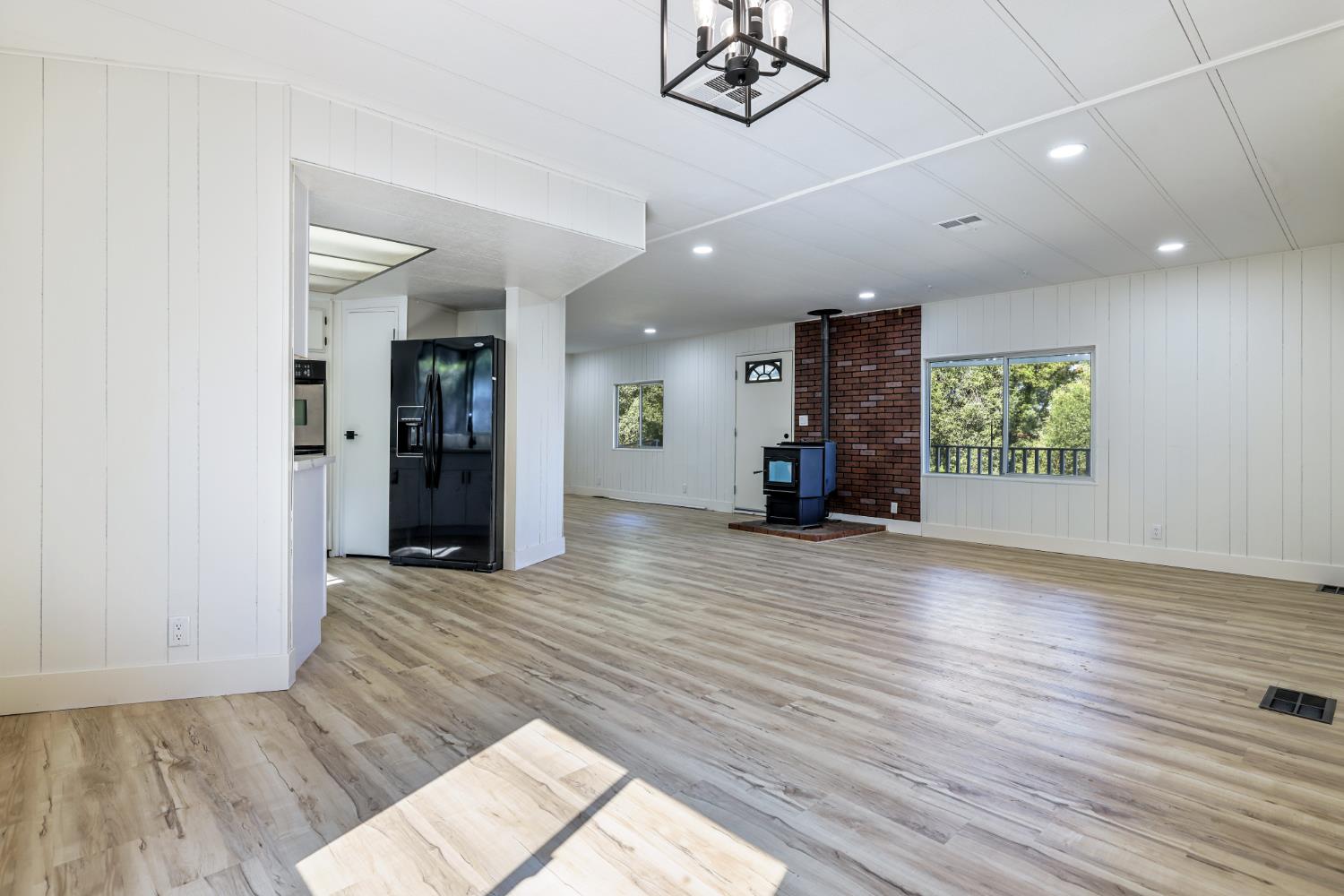 50707 Critter Creek Ln, Oakhurst, CA 93644