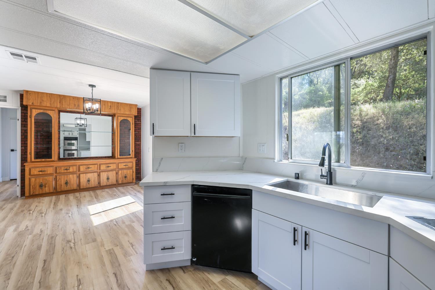 50707 Critter Creek Ln, Oakhurst, CA 93644