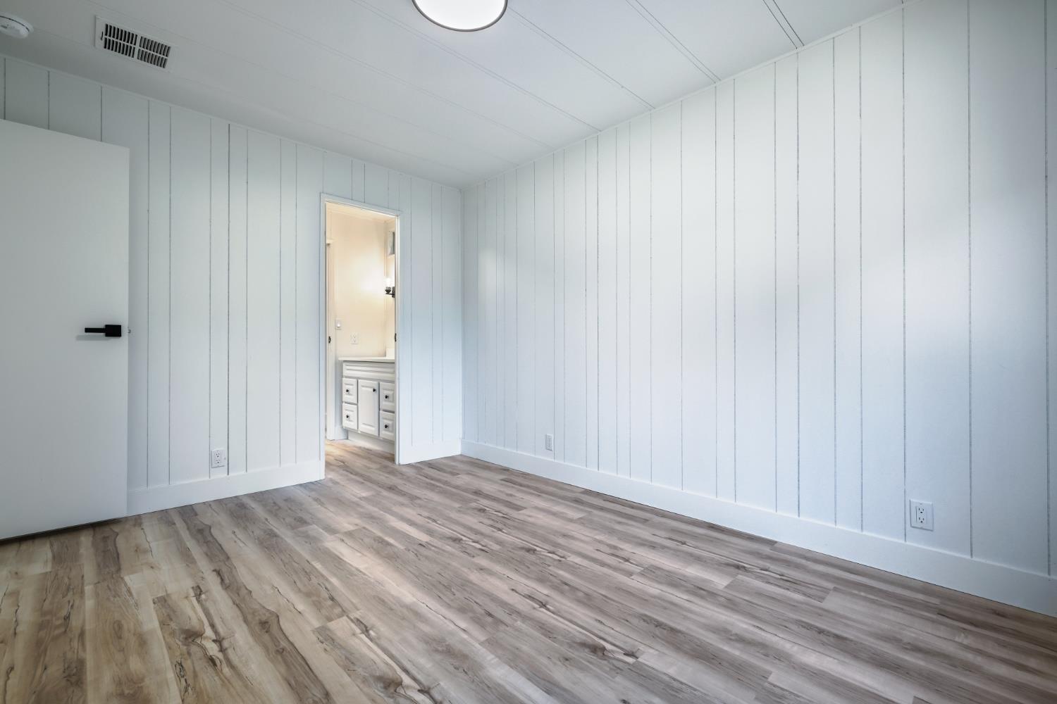 50707 Critter Creek Ln, Oakhurst, CA 93644