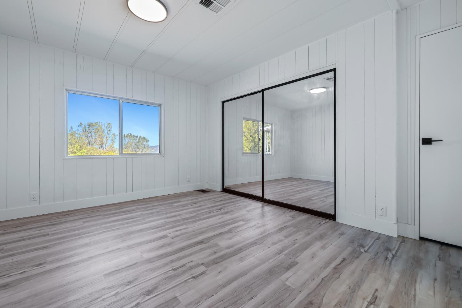 50707 Critter Creek Ln, Oakhurst, CA 93644