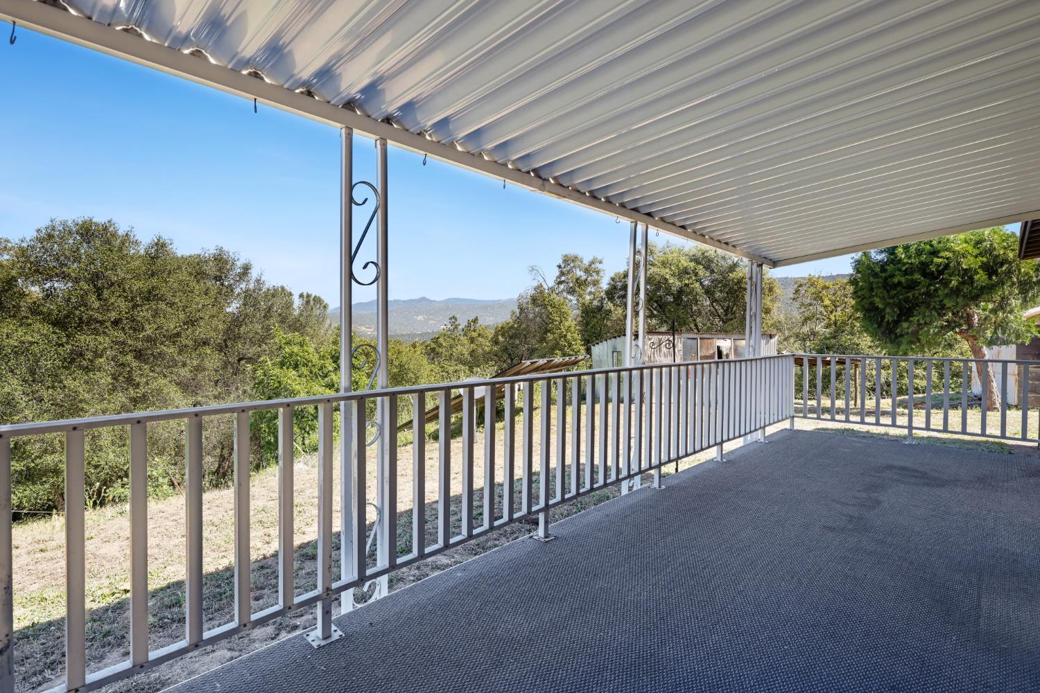 50707 Critter Creek Ln, Oakhurst, CA 93644