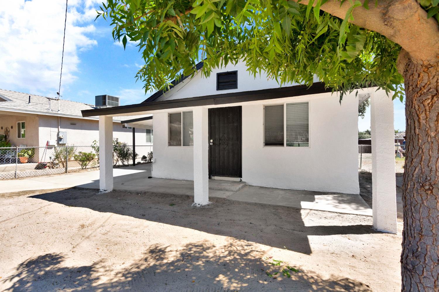 13583 E Parlier Ave, Parlier, CA 93648