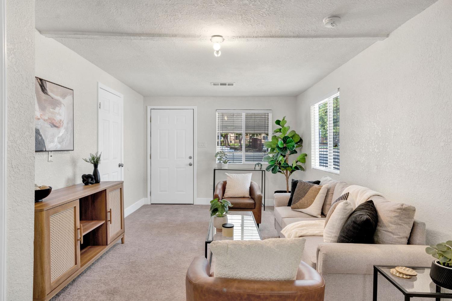 13583 E Parlier Ave, Parlier, CA 93648