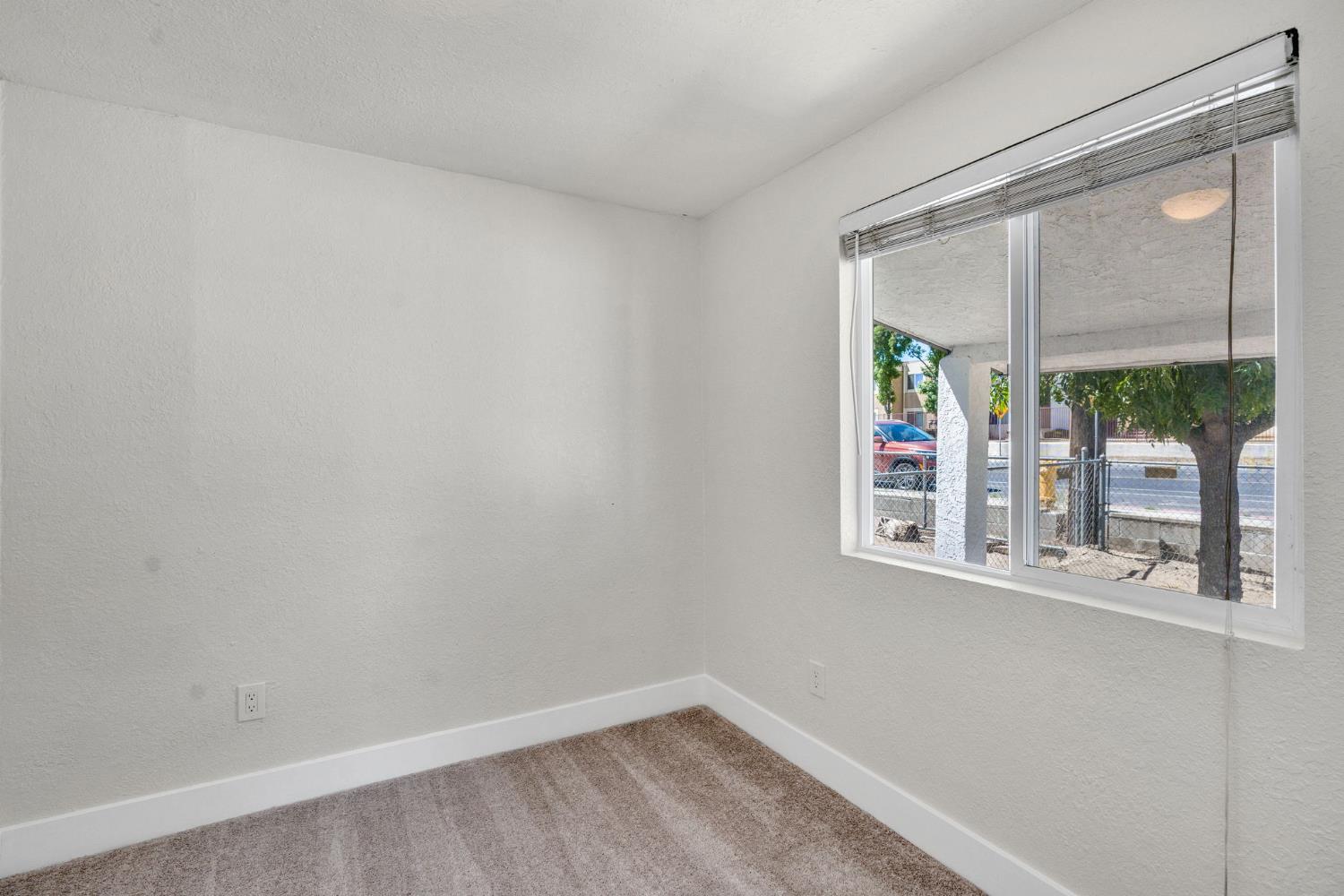 13583 E Parlier Ave, Parlier, CA 93648