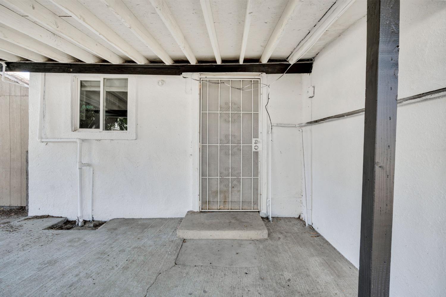 13583 E Parlier Ave, Parlier, CA 93648