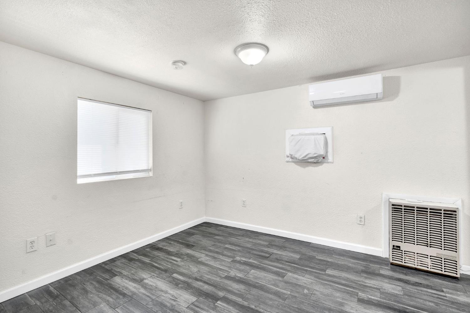 13583 E Parlier Ave, Parlier, CA 93648