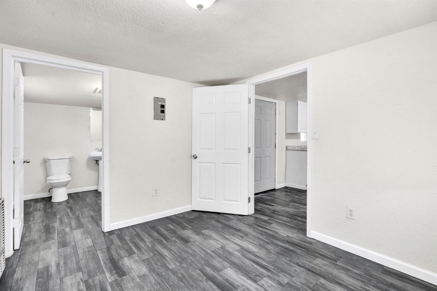 13583 E Parlier Ave, Parlier, CA 93648