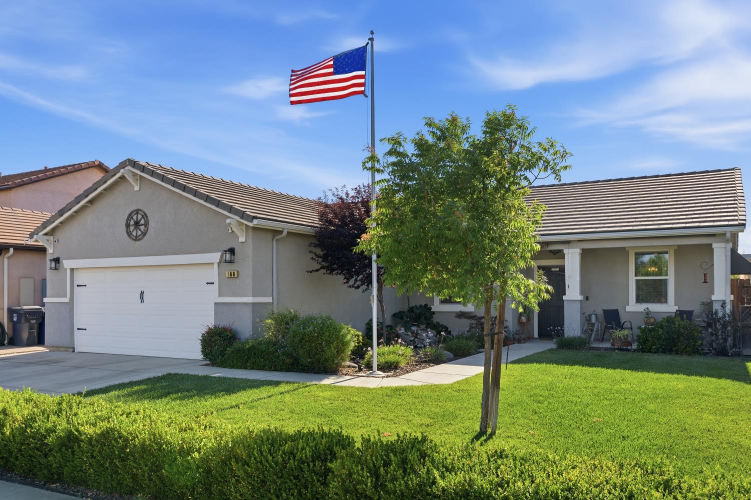 166 Rancho Santa Fe Dr, Madera, CA 93638