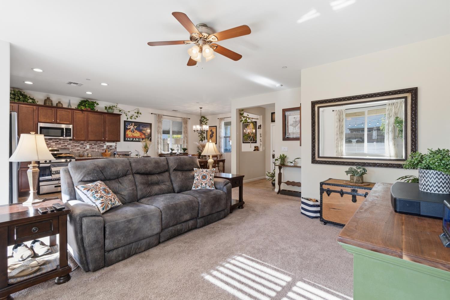 166 Rancho Santa Fe Dr, Madera, CA 93638